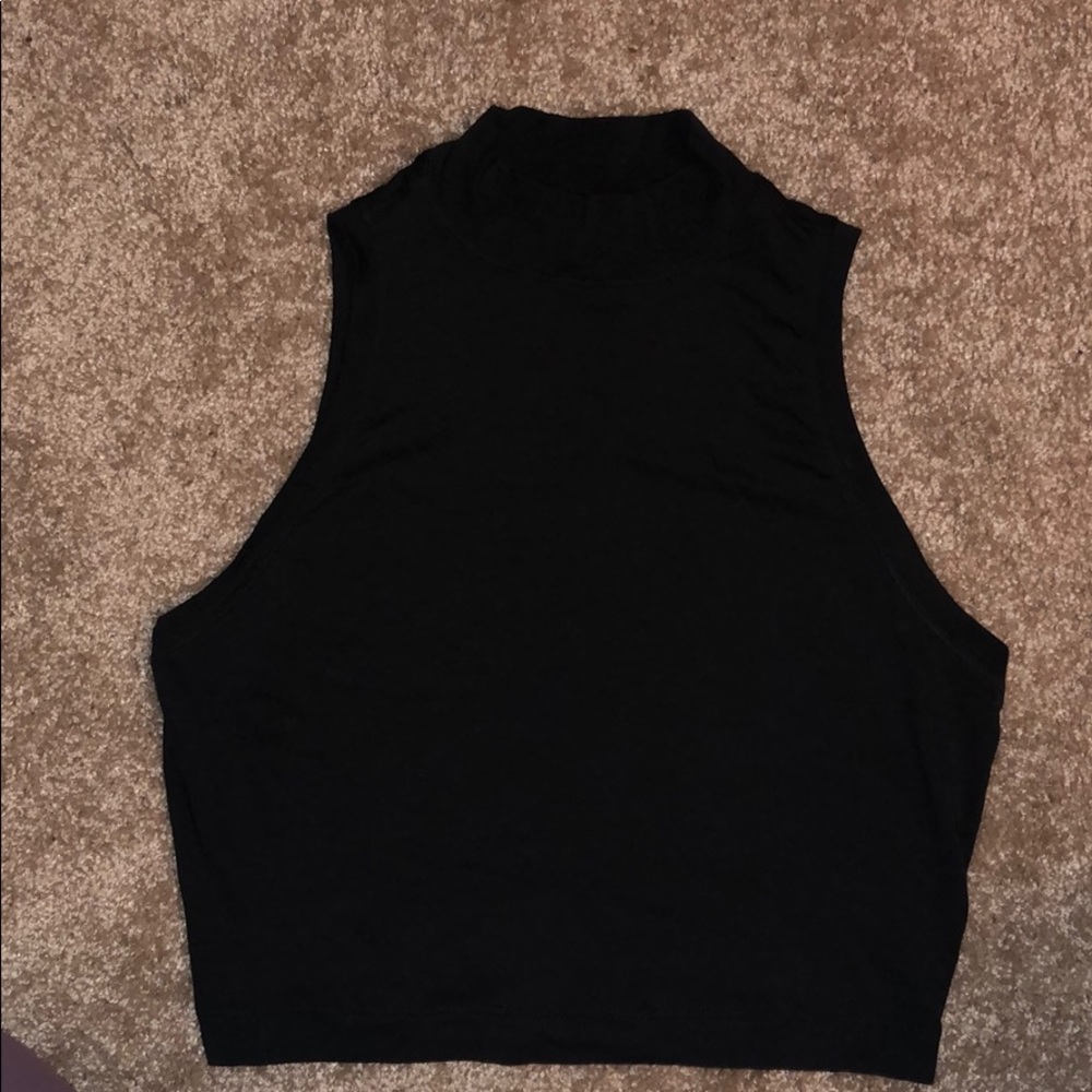 Lululemon crop tank